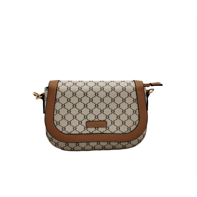 Qual é a diferença entre uma bolsa hobo e uma sacola?